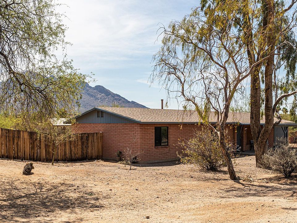1st image of 9940 N Hacienda Hermosa Dr