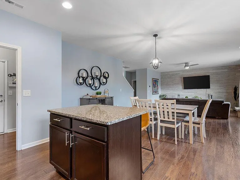 2678 Averon Dr — Photo 37