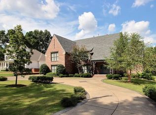 358 W College St, Collierville, TN 38017