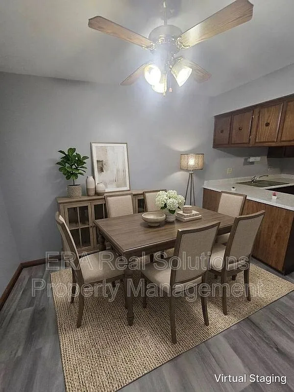 1 bed, 1.0 bath, 718 sqft, $875 — Photo 2