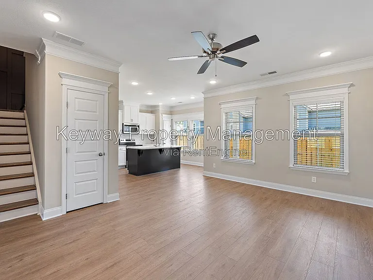 1119 Jolly Ln — Photo 5