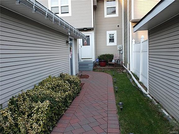 2nd image of 56 Brookside Dr W