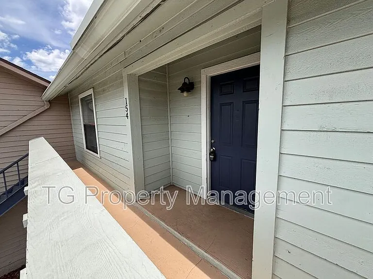 154 Governor St — Photo 3