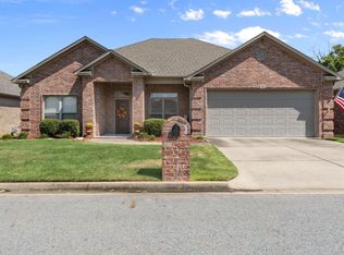 15 Stone Creek Ct, Little Rock, AR 72223