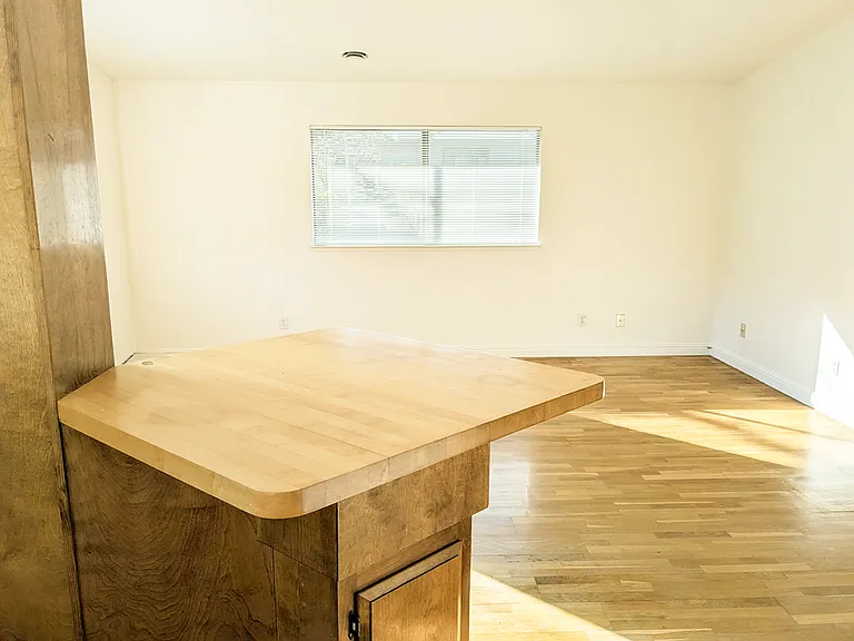 423 Shoreline Hwy #BACK — Photo 5