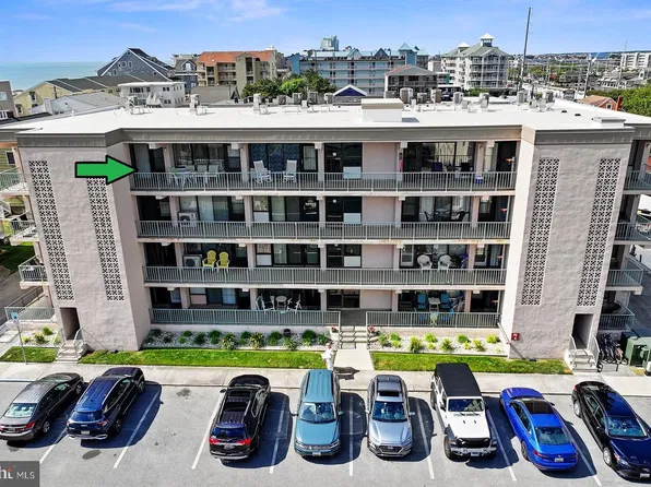13 44th St Unit 403, Ocean City, MD 21842