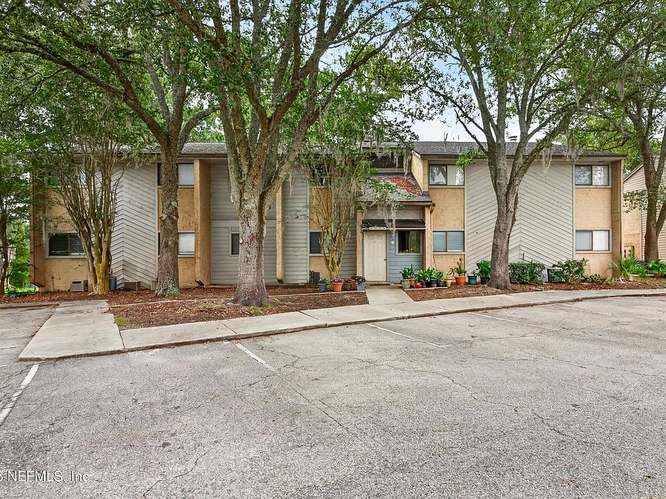 1st image of 3801 CROWN POINT Road #2061