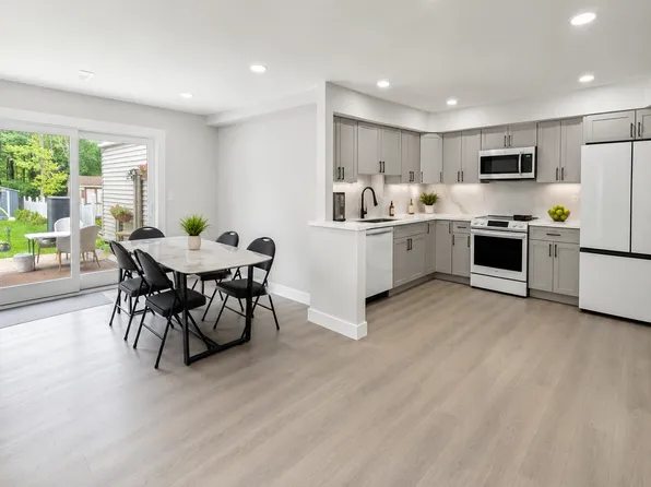 1124 Sheffield Ct, Bensalem, PA 19020