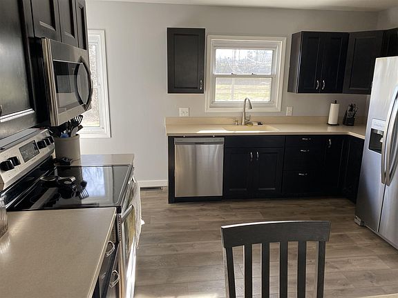 4th image of 2541 Birk Dr