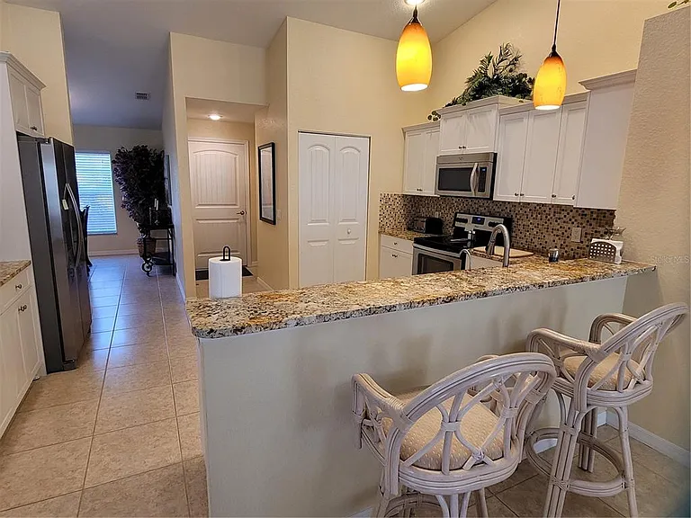 9458 Modesto Cir — Photo 12