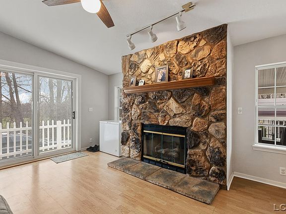 5th image of 3765 Spielman Rd