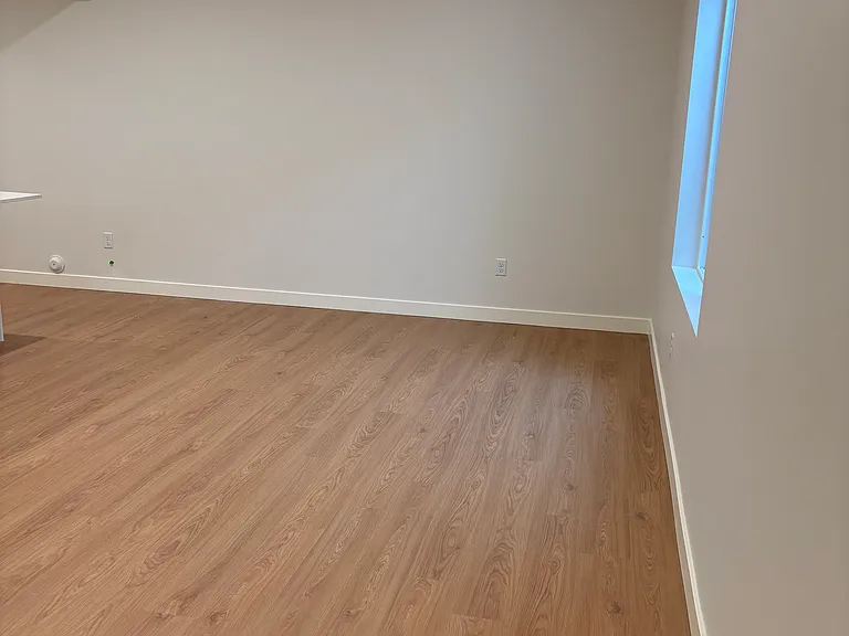 1606 W Canyon Rim Rd #B — Photo 4