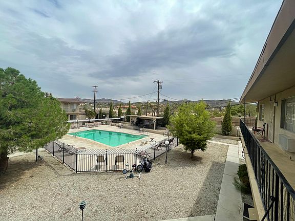 3rd image of 57475 Lupine Dr APT 16