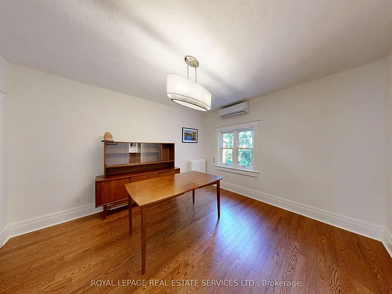130A Westminster Ave #UPPER LEVEL — Photo 17