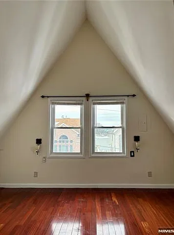 266 Livingston Ave #2 — Photo 14