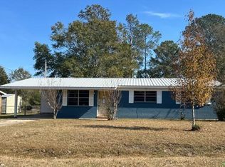 613 Gavins St, Opp, AL 36467