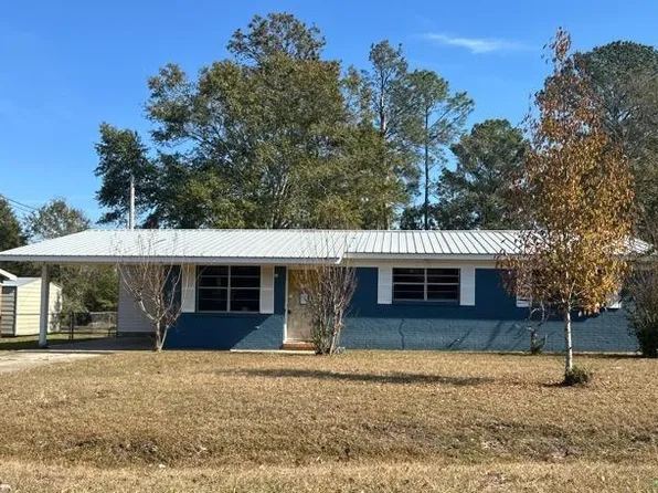 613 Gavins St, Opp, AL 36467