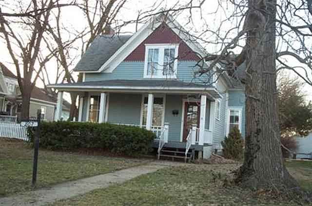 807 High St Beatrice NE 68310 Zillow