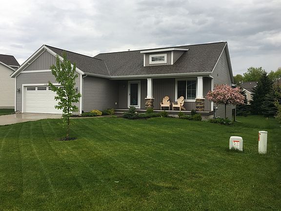 3rd image of 15281 Canterbury Ln