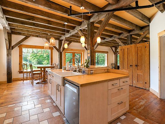3rd image of 144 Codfish Hill Road