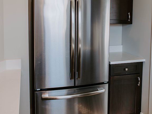 4th image of 6401 Lindenwood Pl APT 1W