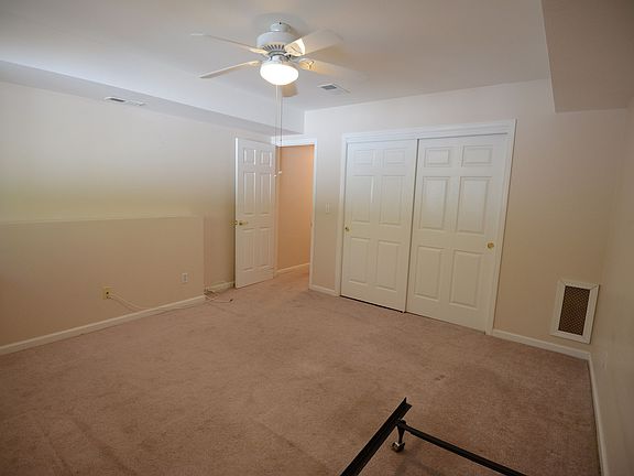 5th image of 1321 Rockland Ave