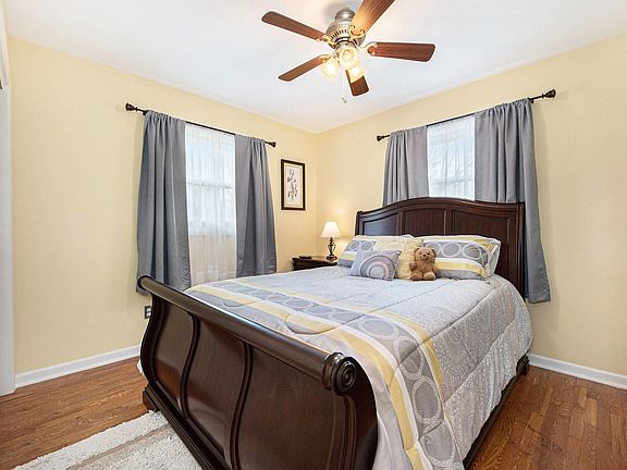 4th image of 124 River Park Dr