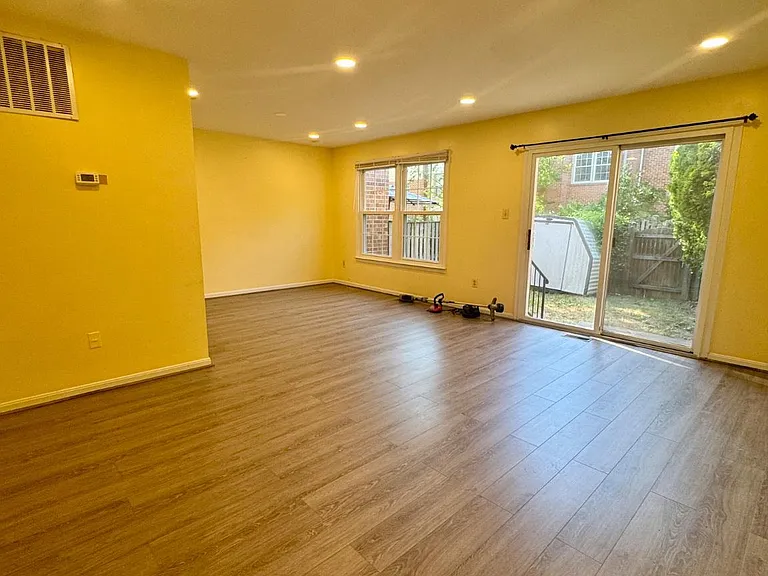 10216 Provincetown Ct — Photo 2