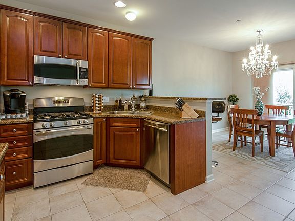 4th image of 9844 Williams Dr