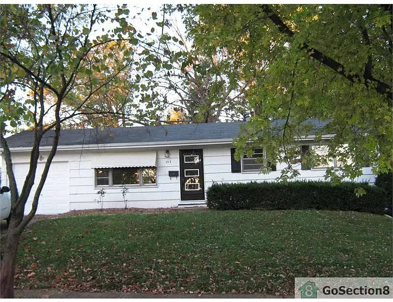 153 Bayview Dr photo 1