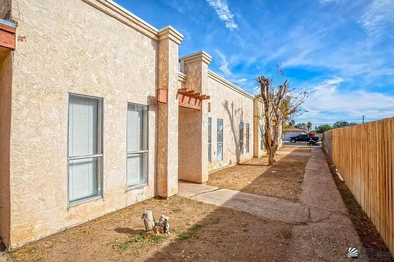 2 bed, 1.0 bath, 756 sqft, $1,150 — Photo 2