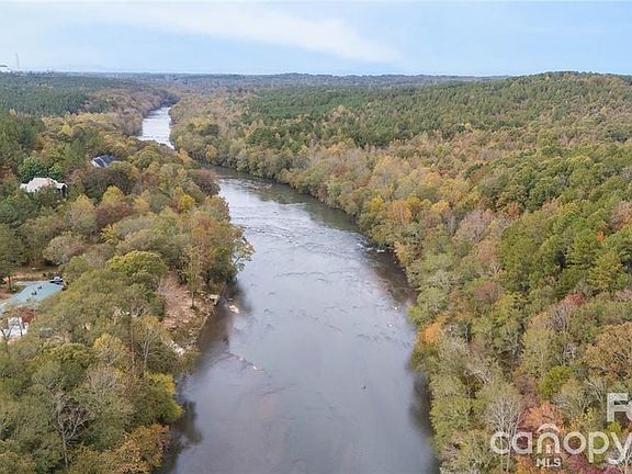 3rd image of 101 Riverview Dr Lot 20