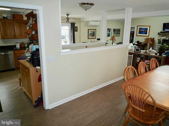 2nd image of 40 Hybridge Ave