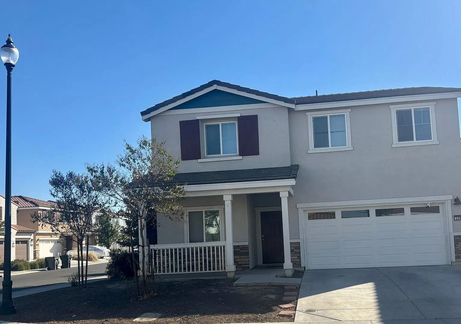 Sprawling 4/3 Newer Build Roseville Beauty! See ad for viewings! — Photo 1