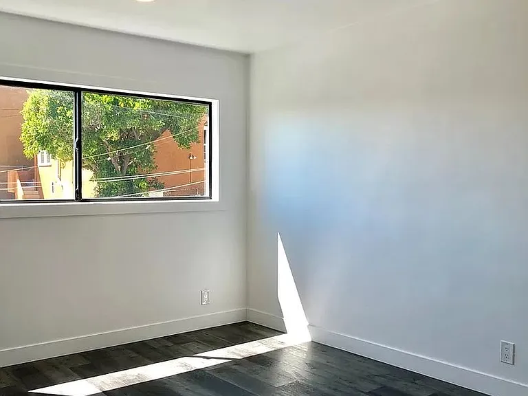 215 N Fickett Street Apartments — Photo 63