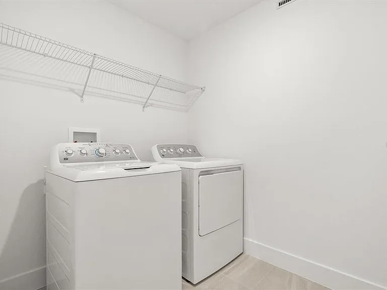 15489 Hamlin Park Dr — Photo 26