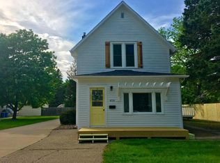 416 W Lakewood Ave, Lake City, MN 55041