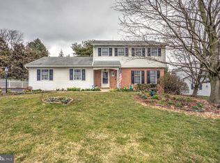 101 Wheatland Dr, Lititz, PA 17543
