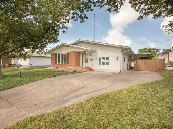 508 W 10th St, McCook, NE 69001