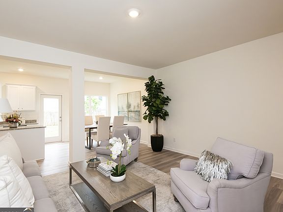 5th image of 1577 Aiden Way #39