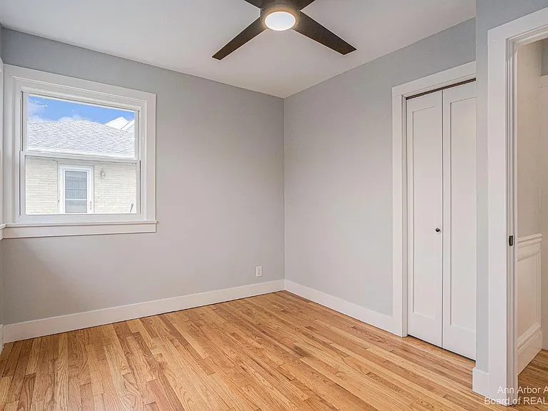 1165 Pauline Blvd — Photo 5