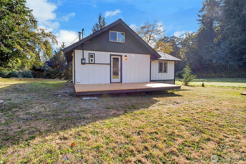 3rd image of 8990 SE Colvos Drive