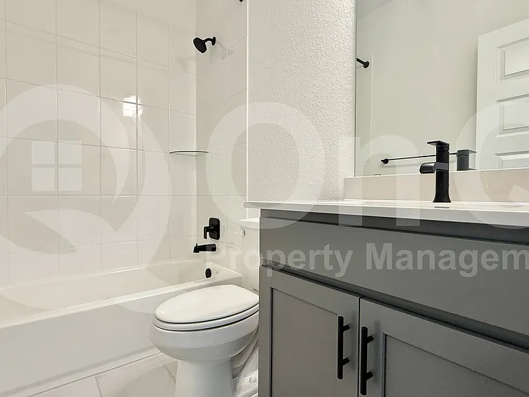1016 Brickell Loop — Photo 20