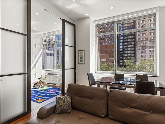 5th image of 30 West St APT 3C