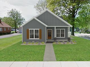 910 N 4th St, Breese, IL 62230