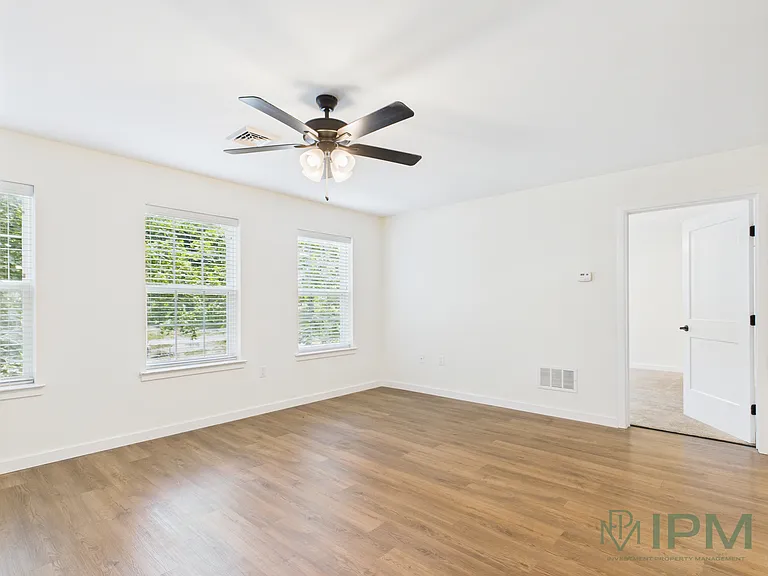2572 Emma Ln — Photo 6