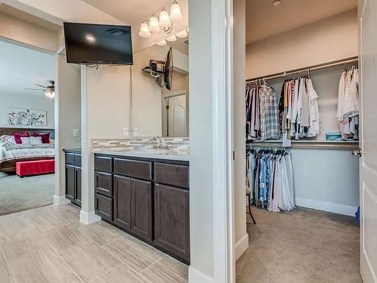 5024 Verona Dr — Photo 8