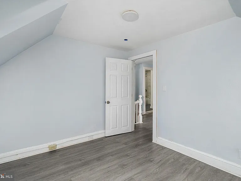 10 Lytle St #5 — Photo 7