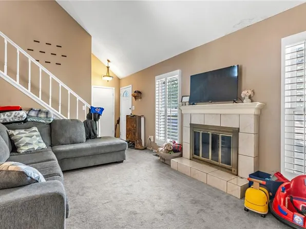 6210 NW 82nd Ter, Kansas City, MO 64151