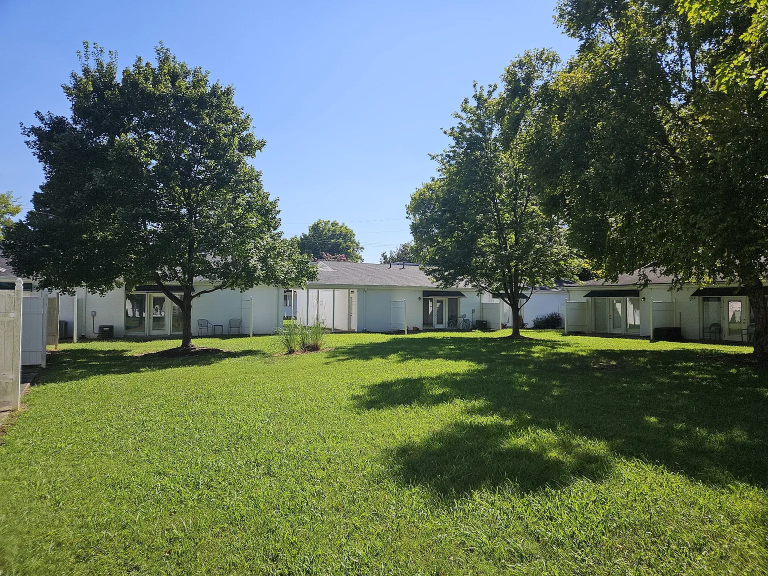 1 bed, 1.0 bath, 688 sqft, $1,150 — Photo 1